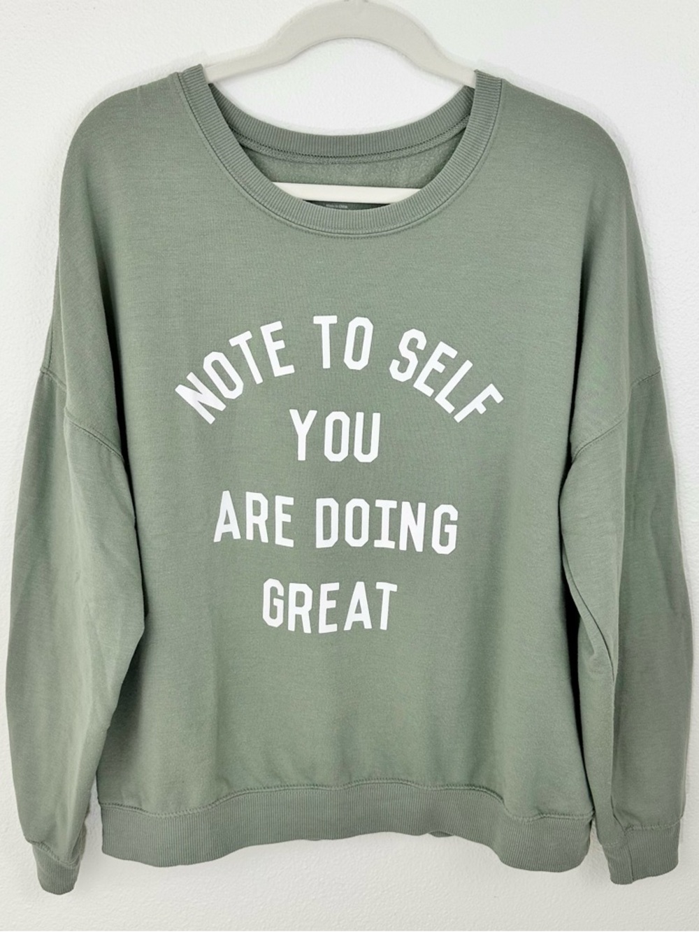 Zoe + Liv XL Sage Green Graphic Sweatshirt Cozy Loungewear Lightweight